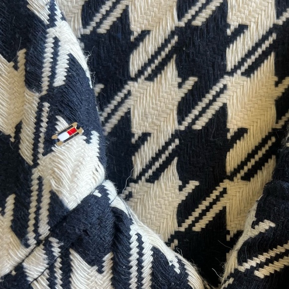 Tommy Hilfiger Navy and White Houndstooth Coat - Picture 7 of 7